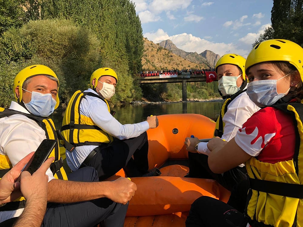Bakan Soylu Kato’da rafting yaptı