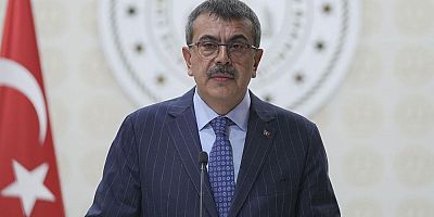 Bakan Tekin'den CHP'ye 'başörtüsü' tepkisi..