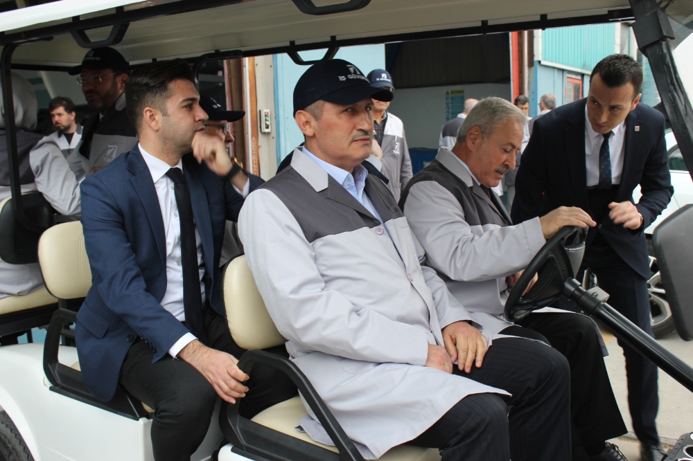 Bakan Turhan, Tüvasaşda İncelemelerde Bulundu