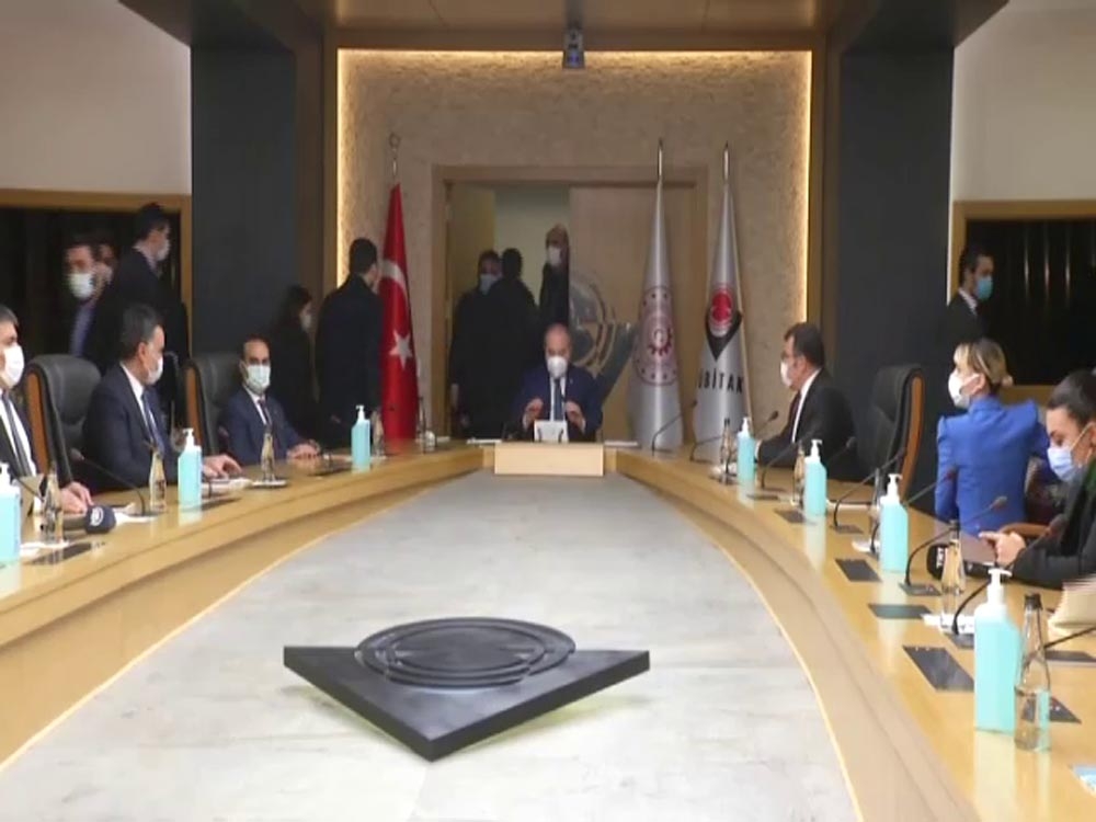 Bakan Varank : “Türkiye tüm imkanlarını bilim insanlarının çalışmaları için seferber etmeyi sürdürecek”