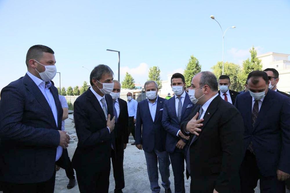 Bakan Varank Cadde 54’ü inceledi