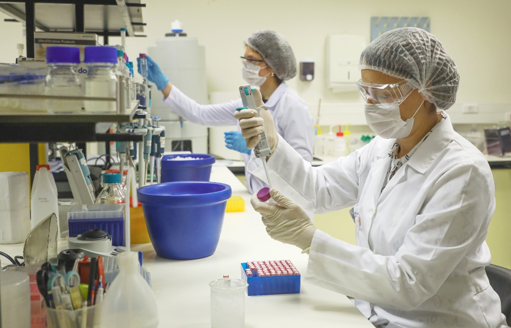 Bakan Varank: “Toz ve sıcaklığa dayanıklı yerli ve milli malzemelerimizi ürettik”