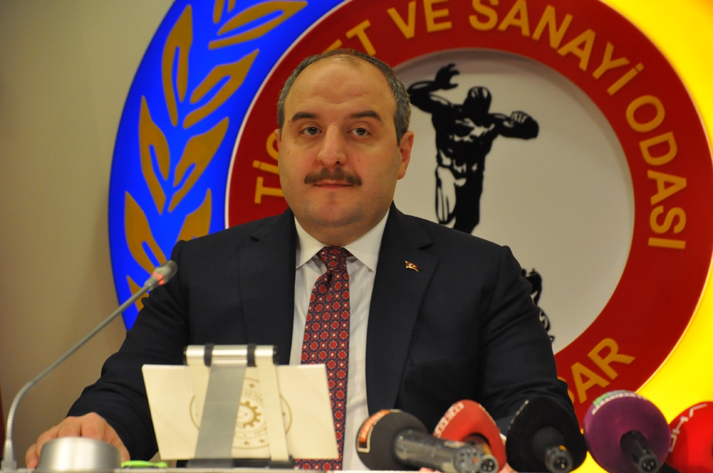 Bakan Varank: “Yerli Otomobil Tüm Dünyada İlgi Gördü”