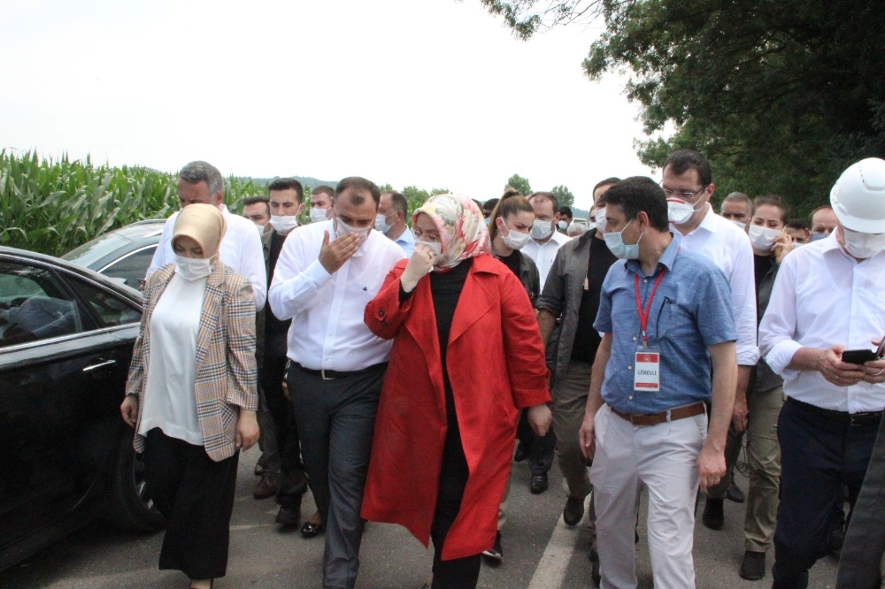 Bakan Zehra Zümrüt Selçuk: “Önceliğimiz çalışanların sağlığı”