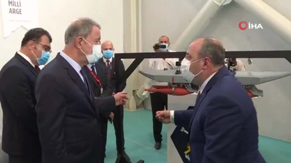 Bakanlar Akar ve Varank ile TSK komuta kademesinden TÜBİTAK SAGE ziyareti