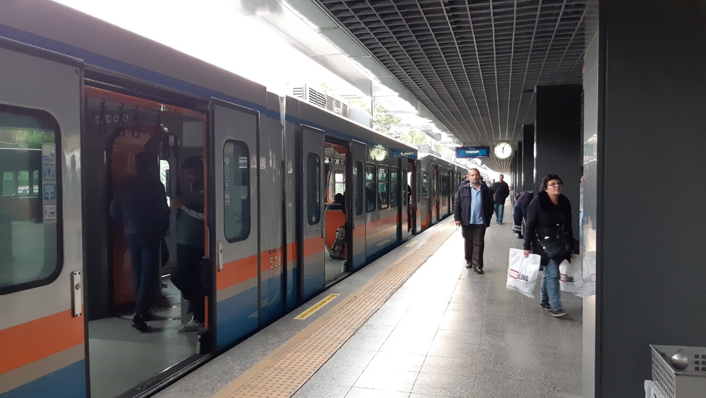 Bakırköy- Atatürk Havalimanı istasyonları arasında metro seferleri durdu