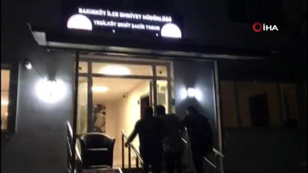 Bakırköy’de değnekçilik yapan şahıs gözaltına alındı