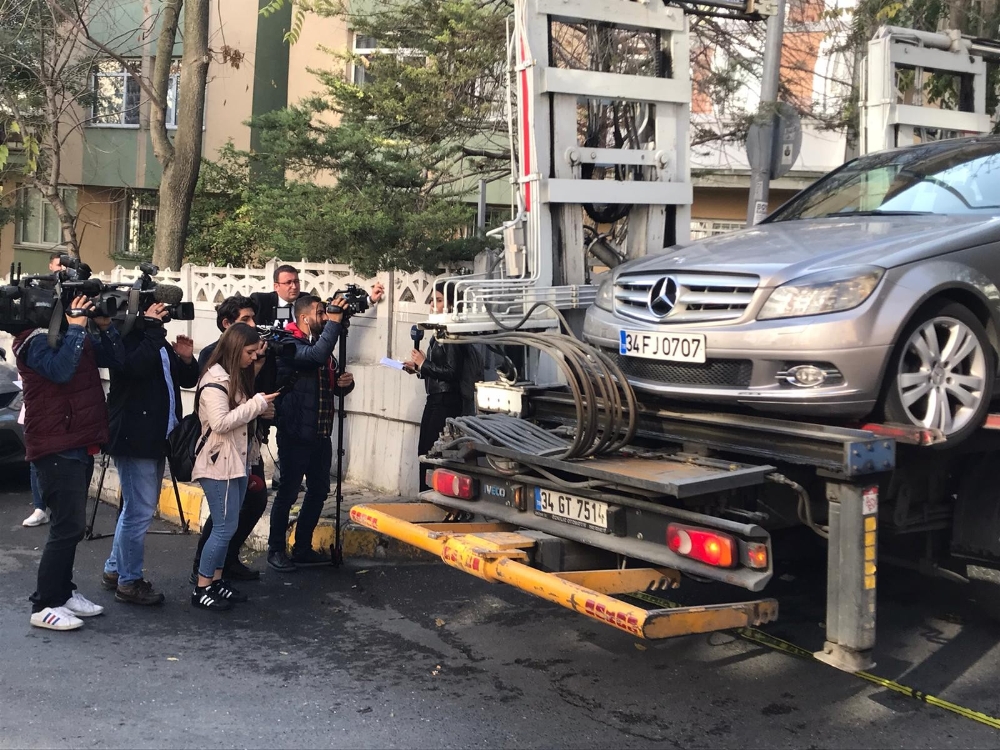 Bakırköyde Ölen Aileye Ait Olduğu İddia Edilen Araç Emniyet Otoparkına Çekildi