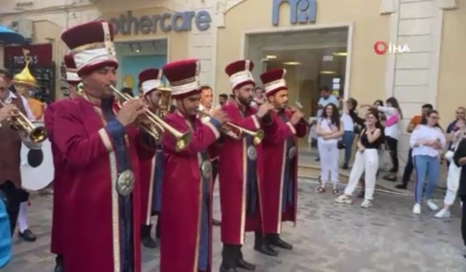 Bakü sokaklarında Mehter Marşlı Euro 2020 coşkusu