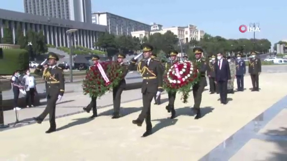 Bakü’nün kurtuluşunun 102. yıl dönümü törenle kutlandı