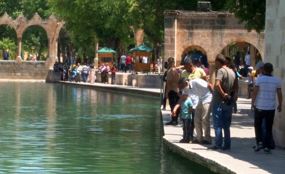 Balıklıgöl’e ilk yerli turistler gelmeye başladı