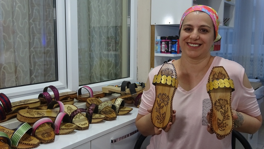 Balkonunda hobi olarak başladı, taleplere yetişemiyor