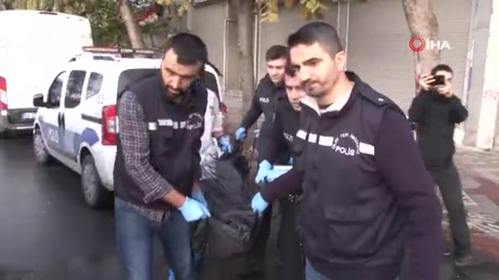 Baltayla uykusunda kocasını öldüren kadın hakim karşısına çıktı