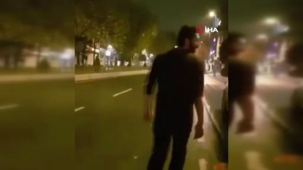 ‘Bana Kimse Ceza Yazamaz, Kralı Gelsin Deyip Küfür Etti Gözaltına Alındı