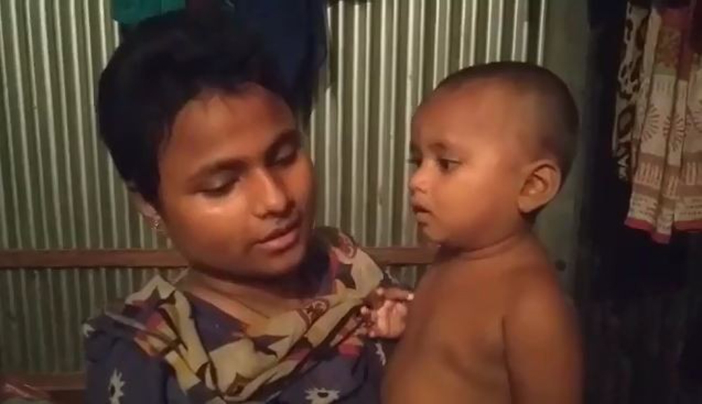 Bangladeş’te bebeğin süt parası için annesi saçlarını kesip sattı