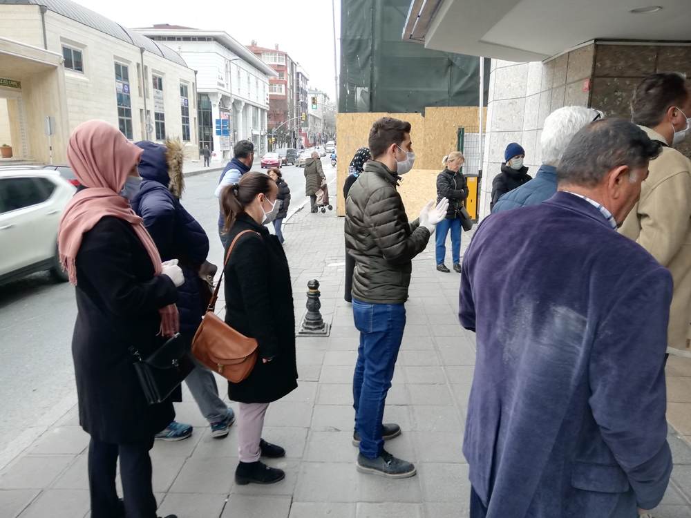 Bankalar yeni mesai saati uygulamasına başladı