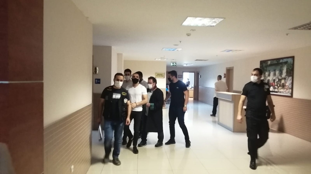 Barış Atay’a saldırdığı iddiasıyla gözaltına alınan 3 şüpheli tutuklandı