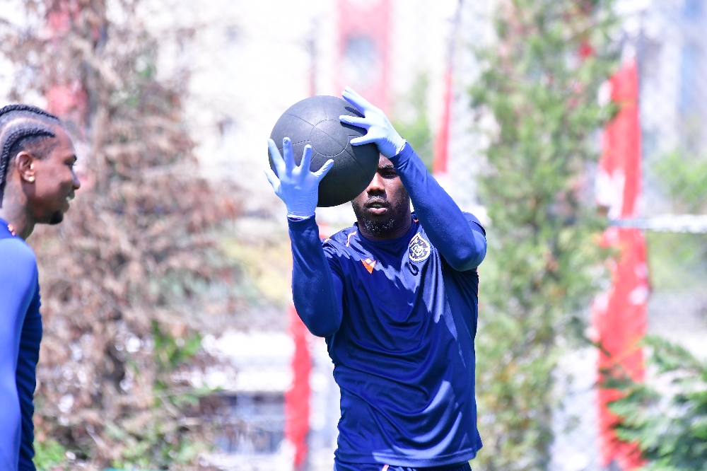 Başakşehir hazırlıklarına devam etti