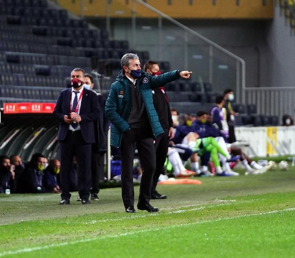 Başakşehir’de Aykut Kocaman yönetiminde ilk gol Fenerbahçe’ye