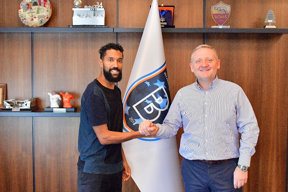 Başakşehir’de Clichy ile yollar ayrıldı