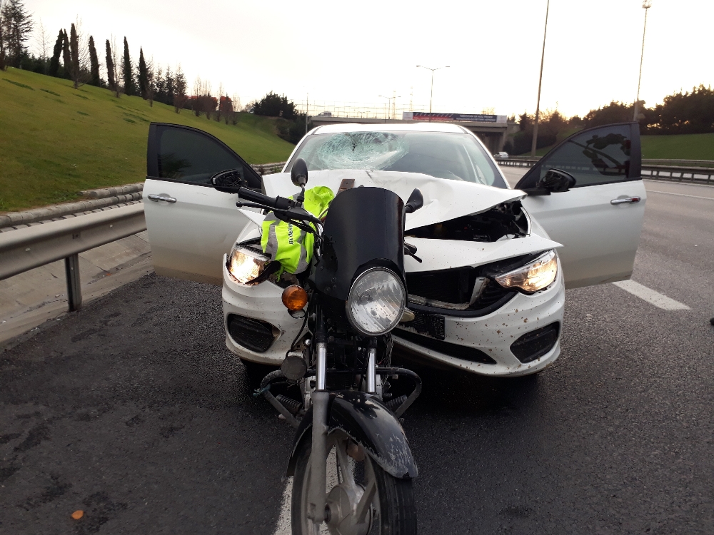 Başakşehir’de feci kaza: Motosikletli metrelerce sürüklendi
