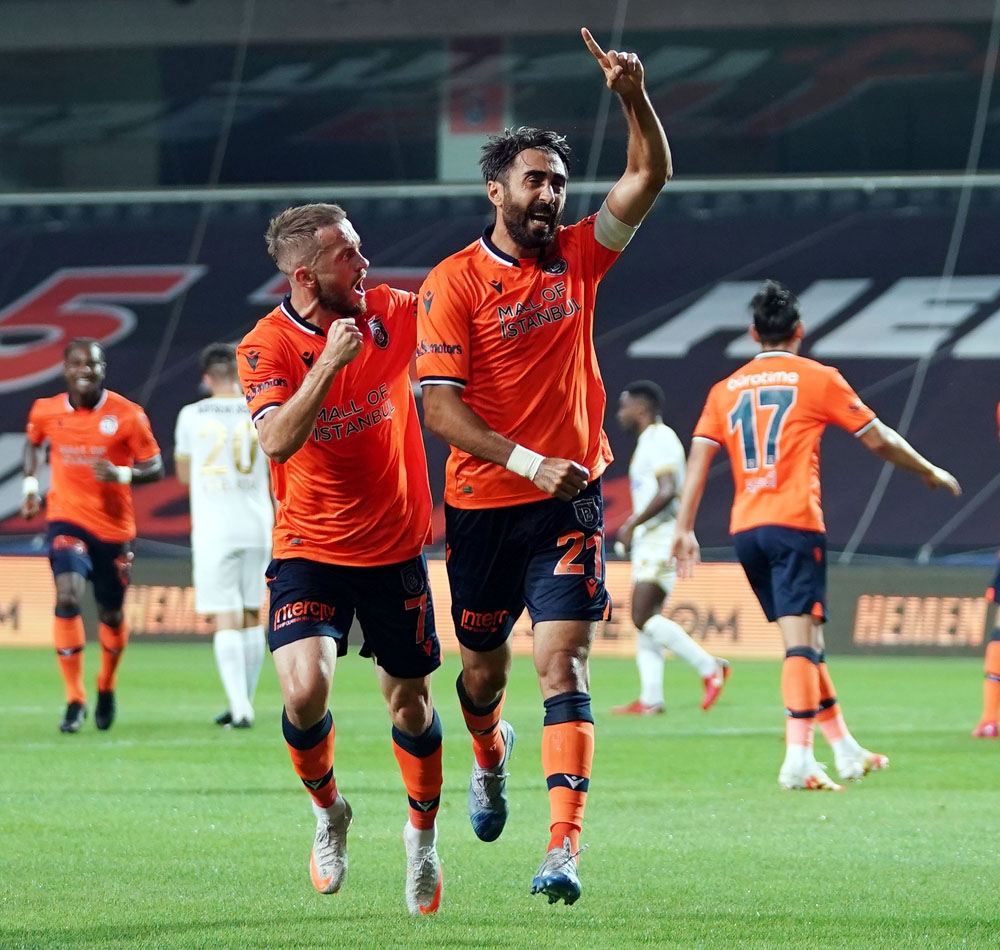 Başakşehir’de şampiyonluk golü Mahmut Tekdemir’den