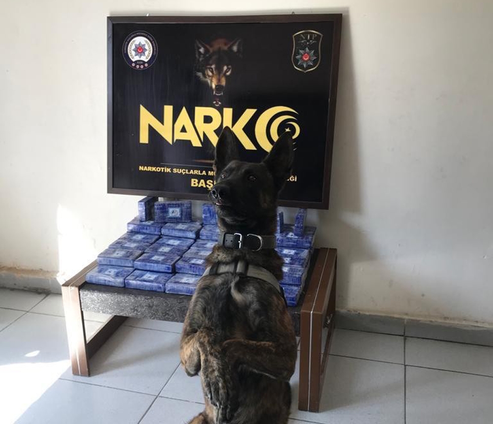 Başkale’de 35 kilo 833 gram eroin ele geçirildi