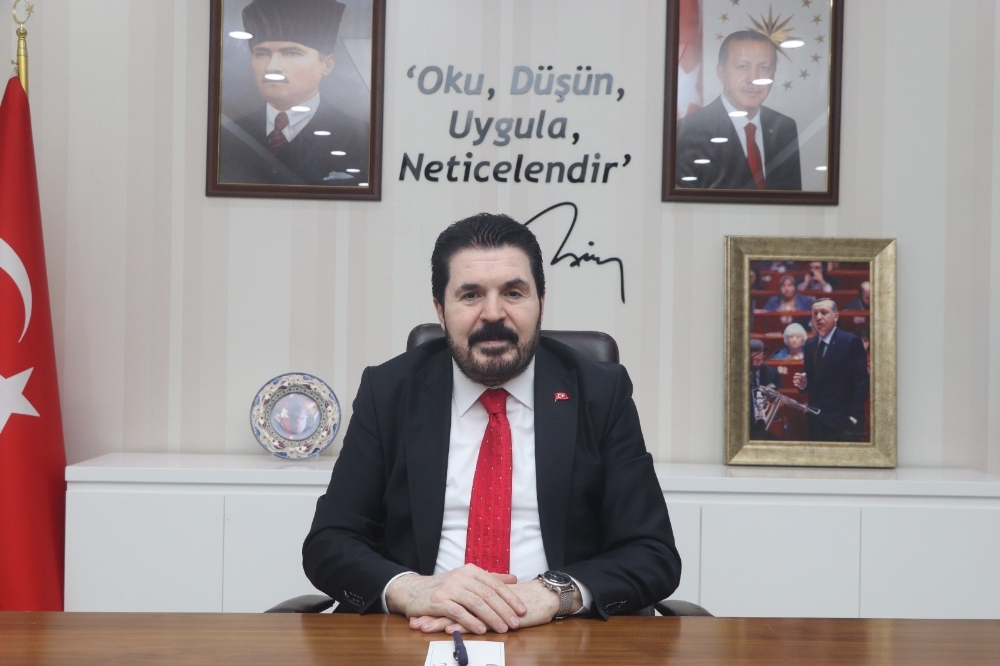 Başkan Sayan ablasını korona virüsten kaybetti