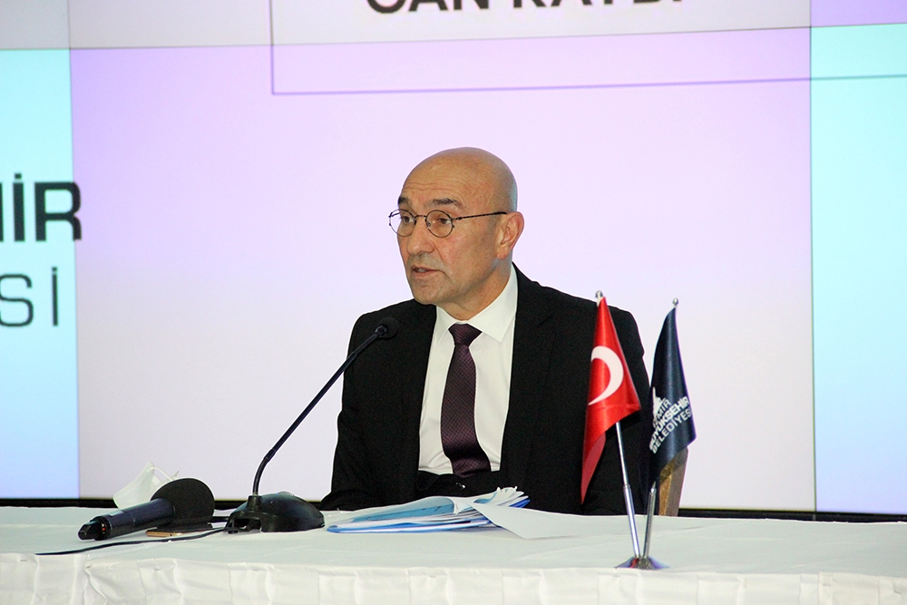 Başkan Soyer, depremzedeler için yapılacakları anlattı