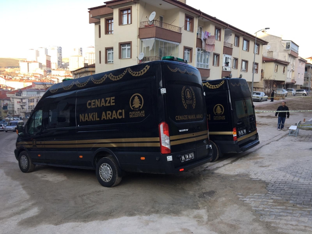 Başkent’te apartman garajında 3 kişi ölü bulundu