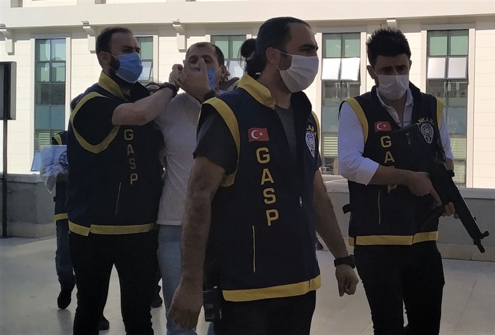 Başkentte banka aracını soyan şahıs yakalandı