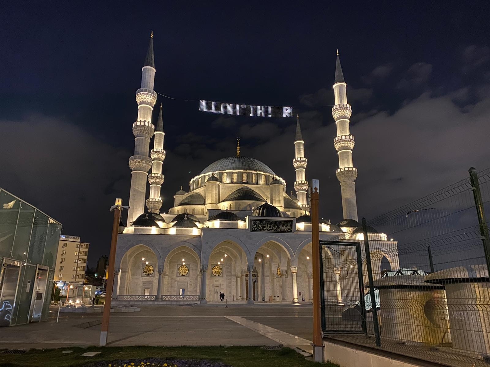 Başkent’te Berat Kandili dualarla idrak edildi