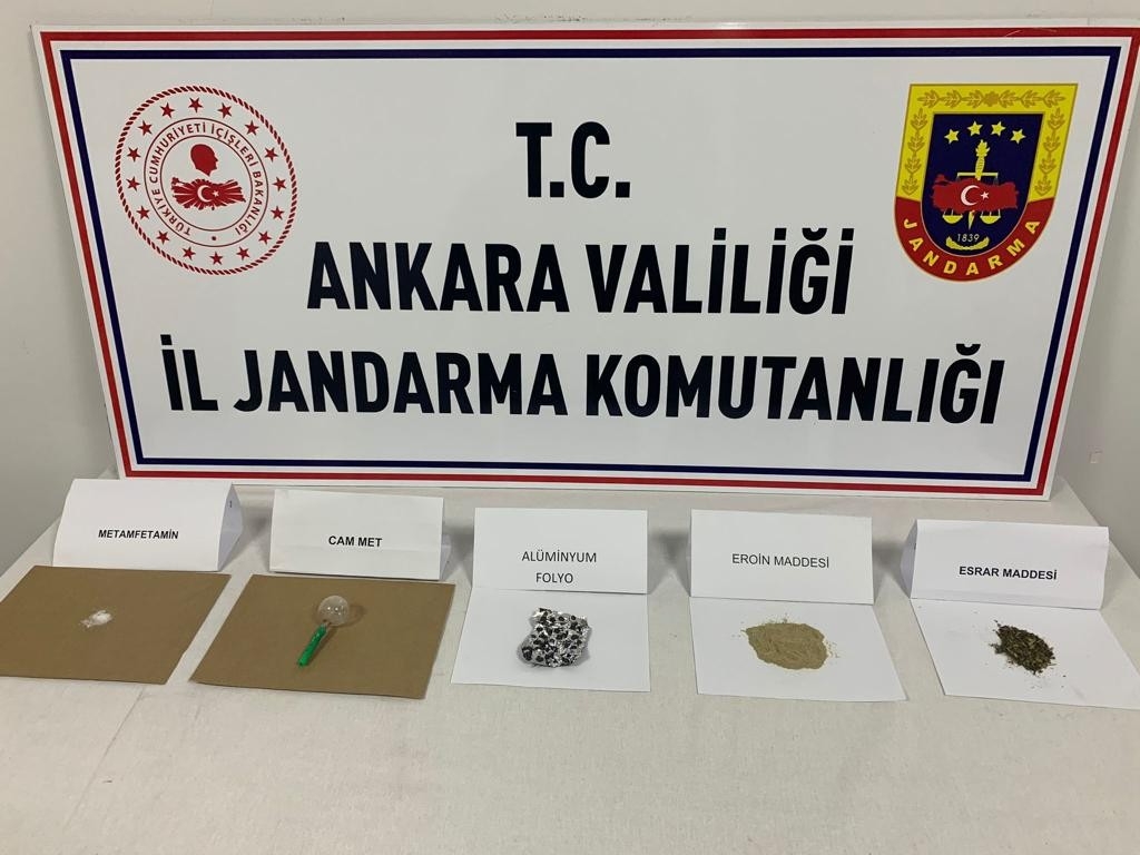 Başkent’te düzenlenen uyuşturucu operasyonlarında 8 kişiye gözaltı