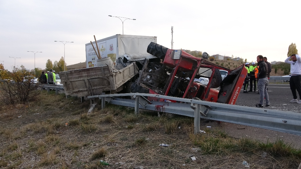 Başkentte Feci Kaza: 1 Ölü, 2 Yaralı