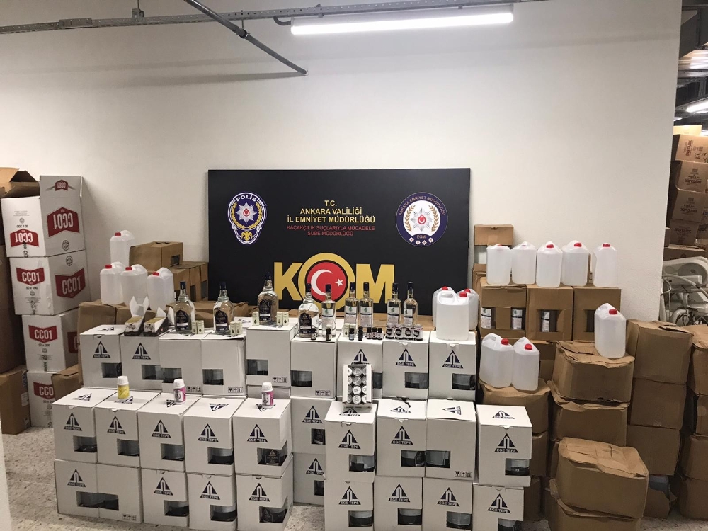 Başkent’te kaçak 2 bin litre alkol 6 ton tütün ele geçirildi