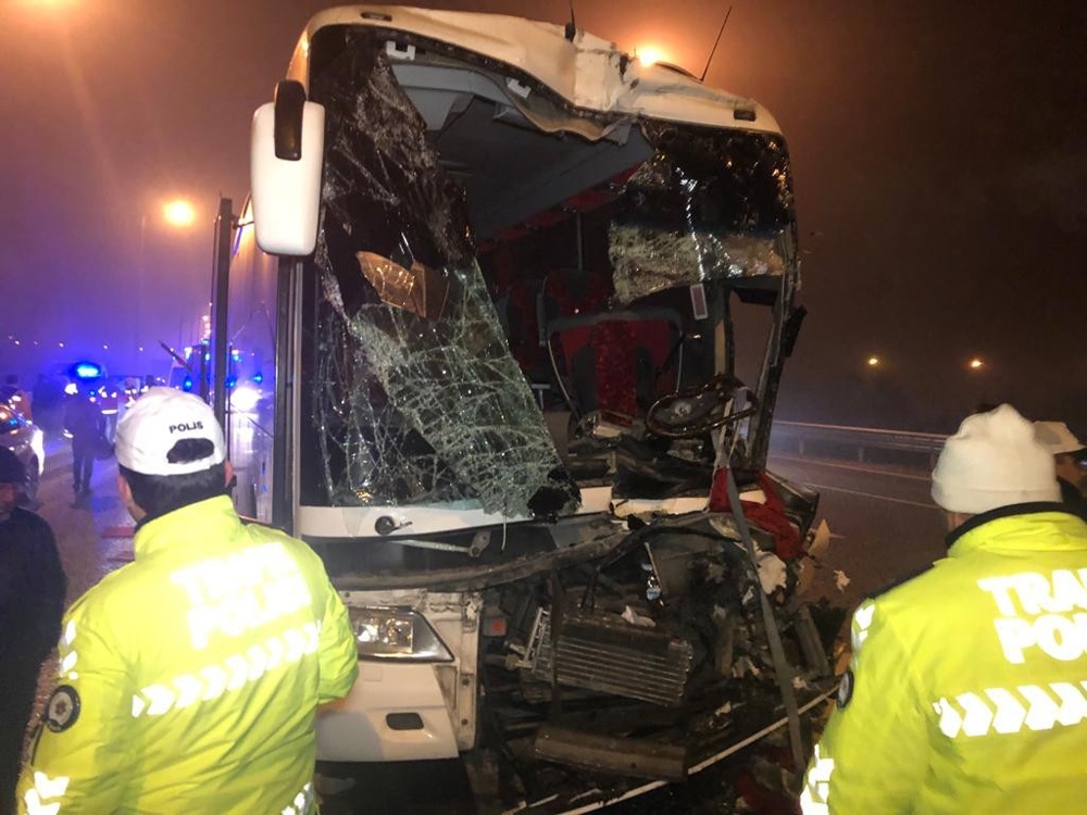 Başkentte Otobüs Kazaları: 1İ Ağır 11 Yaralı