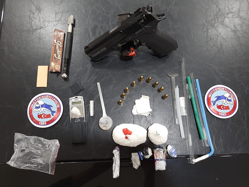 Başkent’te zehir tacirlerine darbe
