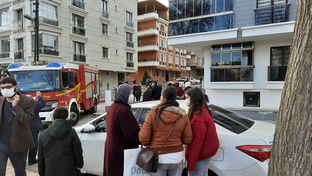 Başkent’teki doğal gaz patlaması güvenlik kamerasına yansıdı