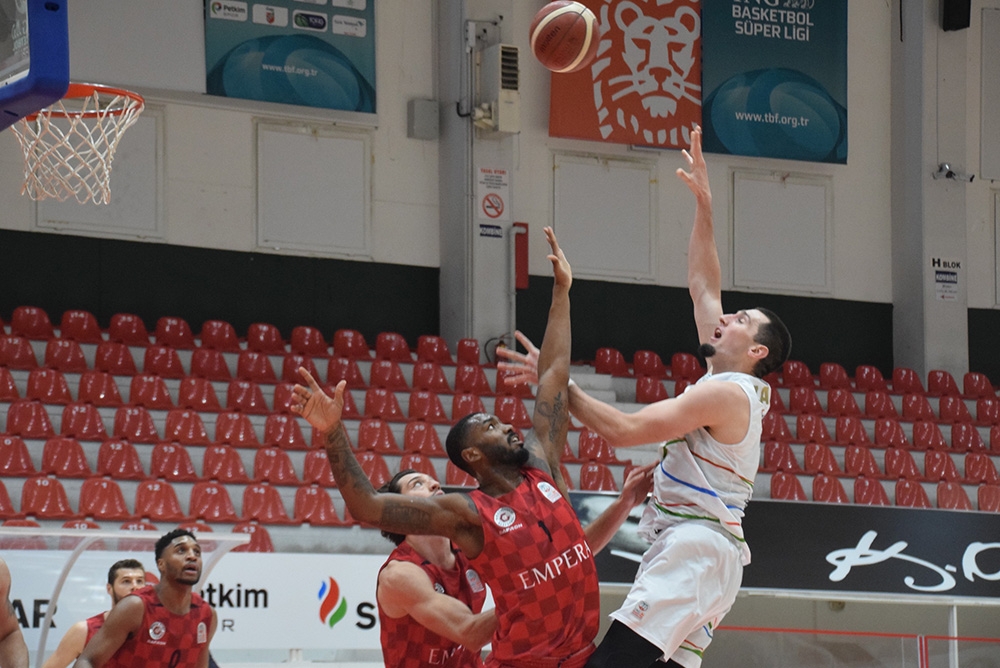 Basketbol Süper Ligi: Aliağa Petkim: 67 - Gaziantep Basketbol: 66