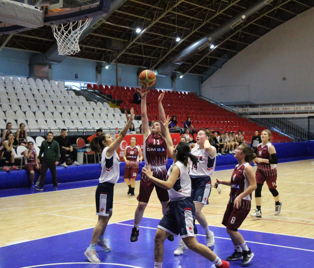 Basketbol U18 Kızlar 2. Bölge Şampiyonası Manisa’da başladı