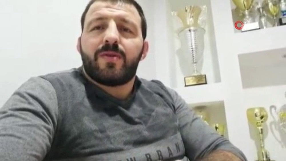 Başpehlivan Abdullah Güngör’den ’evde kal’ çağrısı