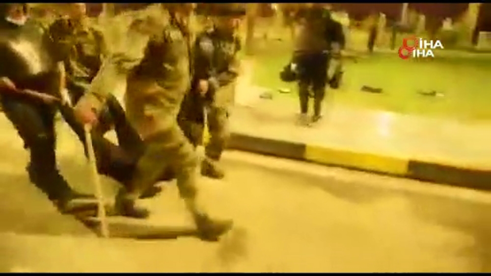 Basrada Güvenlik Güçlerine El Bombalı Saldırı: 6 Yaralı