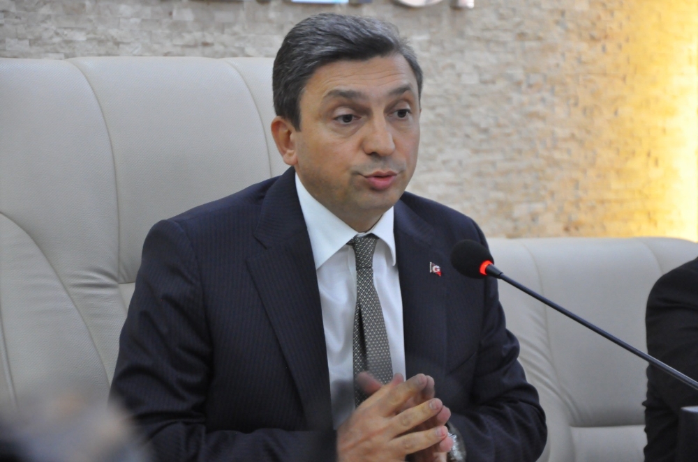 Batman Valisi Şahin’den korona virüs iddialarına yalanlama