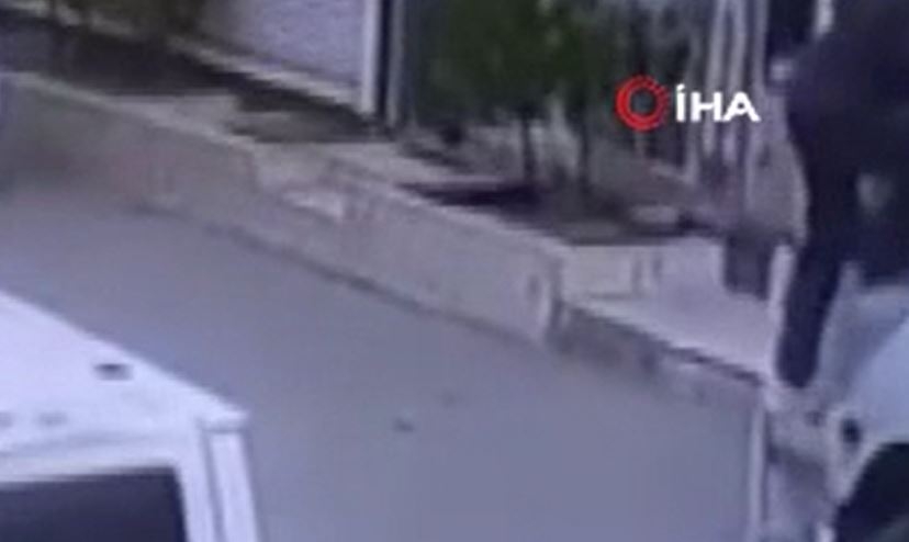 Batman’da kamyondan telefon çalan hırsız kameraya yakalandı