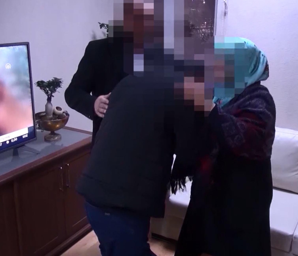 Batman’da teslim olan PKK’lı ailesiyle buluştu