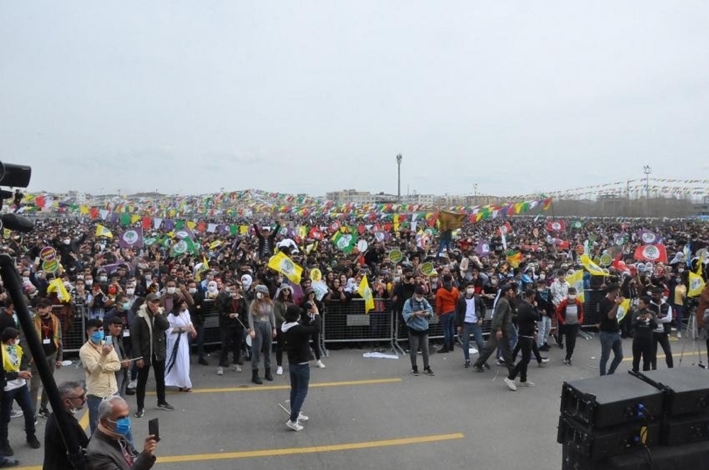 Batman’daki Nevruz kutlamalarında 25 kişi gözaltına alındı