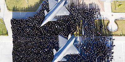 Baykar'da Kızılelma coşkusu: Gurur projesiyle gurur pozu