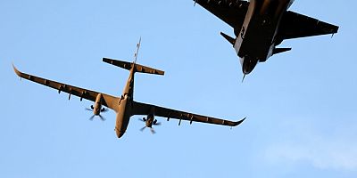 Bayraktar Kızılelma, Bayraktar Akıncı TİHA ile kol uçuşu icra etti