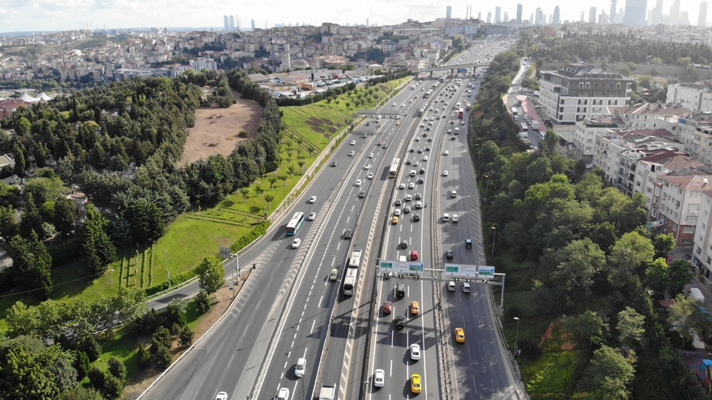 Bayram sonrası ilk mesai gününde trafik yoğunluğu