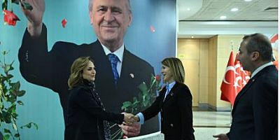 Bayramlaşma programında MHP ve DEM Parti detayı dikkat çekti